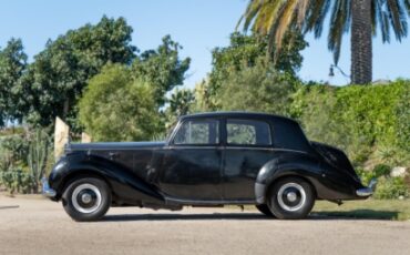 Unknown-Silver-dawn-1953-Black-Tan-5