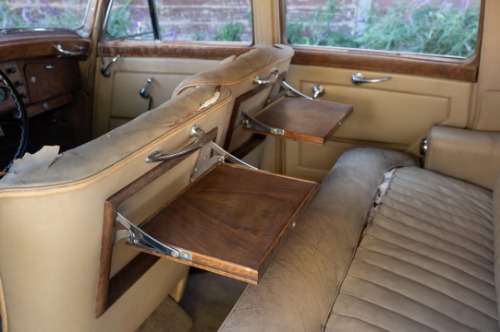 Unknown-Silver-dawn-1953-Black-Tan
