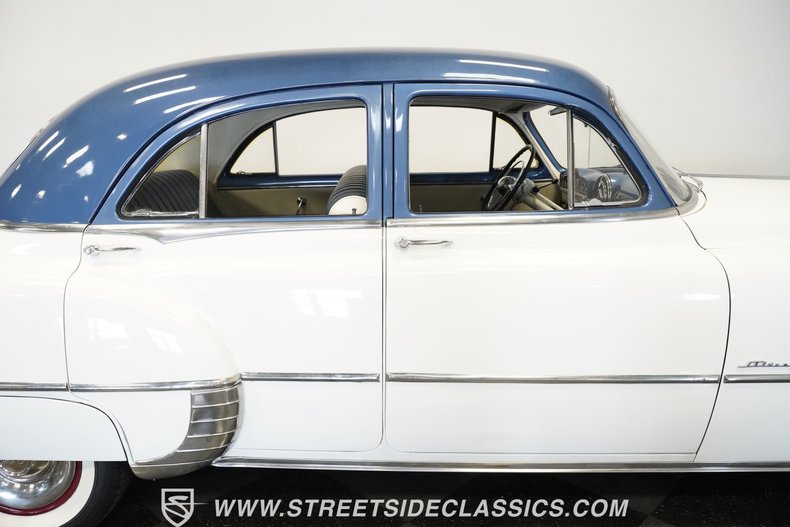 Unknown-Silver-streak-1950-White-Blue-27