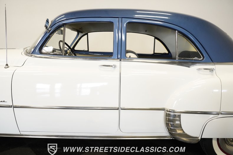 Unknown-Silver-streak-1950-White-Blue-9