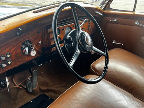 Unknown-Silver-wraith-1954-Silver-Tan-3