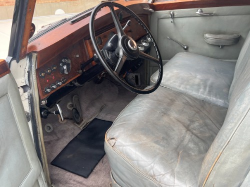 Unknown-Silver-wraith-1956-BlackTan-Tan-7