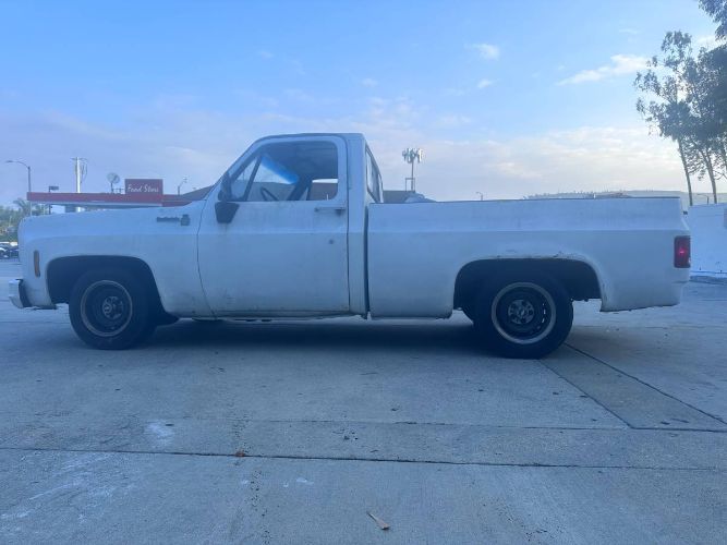 Unknown-Silverado-1975-White-2