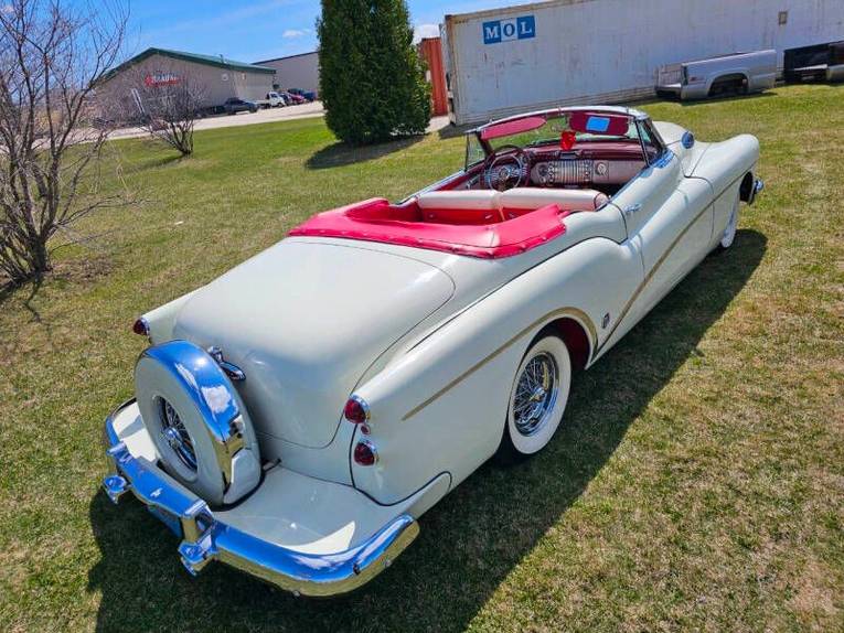 Unknown-Skylark-1953-white-red-17