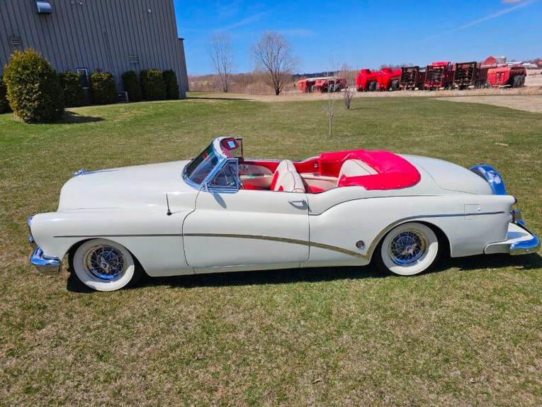 Unknown-Skylark-1953-white-red-18