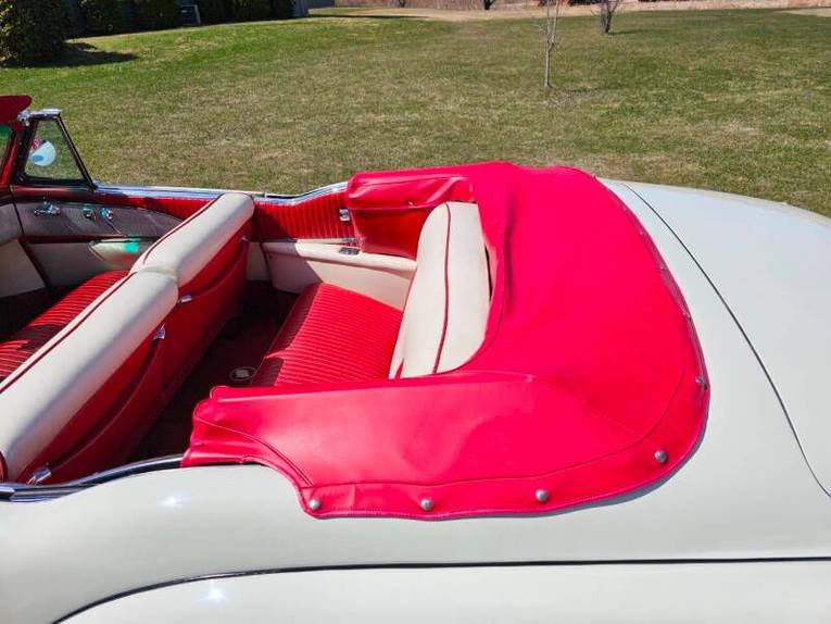 Unknown-Skylark-1953-white-red-35