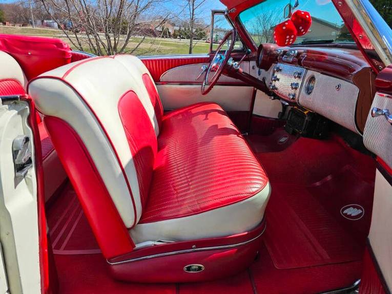 Unknown-Skylark-1953-white-red-36