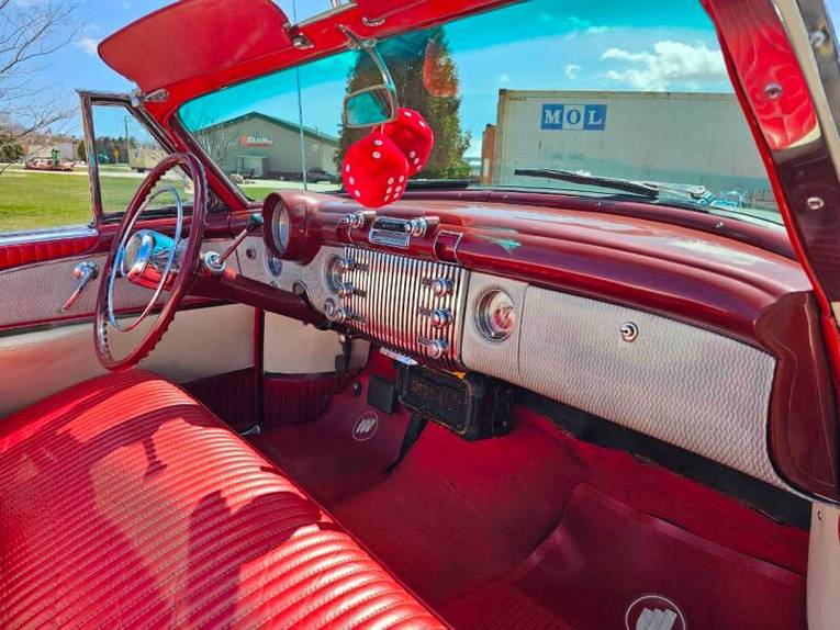 Unknown-Skylark-1953-white-red-37