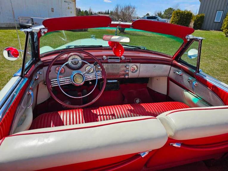 Unknown-Skylark-1953-white-red-5