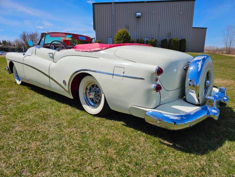 Unknown-Skylark-1953-white-red-9