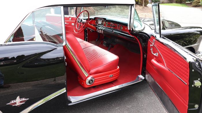 Unknown-Skylark-1954-Raven-Black-Lipstick-Red-13