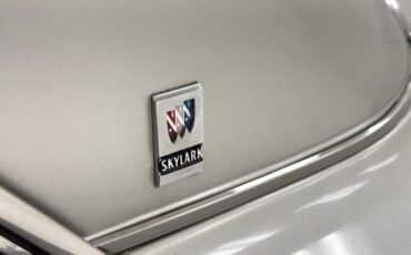 Unknown-Skylark-1962-Silver-Cloud-Red-24