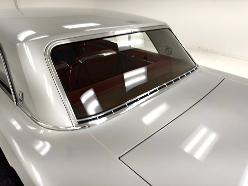 Unknown-Skylark-1962-Silver-Cloud-Red-25