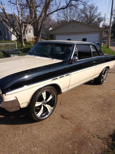 Unknown-Skylark-1964-BlackCream-BlackCream-10
