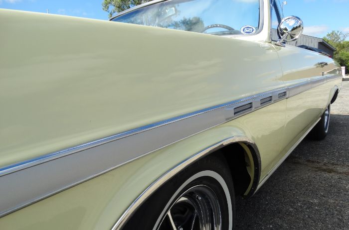 Unknown-Skylark-1964-Sunburst-Yellow-Black-14