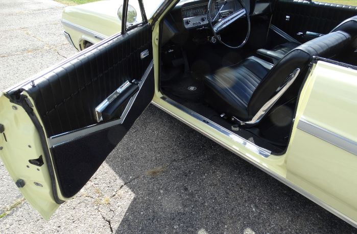 Unknown-Skylark-1964-Sunburst-Yellow-Black-15