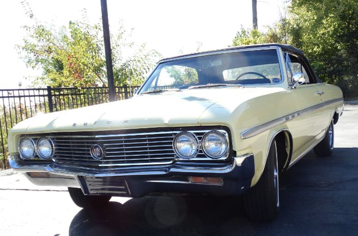 Unknown-Skylark-1964-Sunburst-Yellow-Black-3