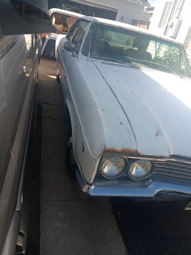 Unknown-Skylark-1965-White-10