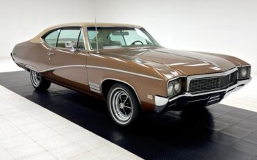 Unknown-Skylark-1968-Burnished-Saddle-Ivory-19