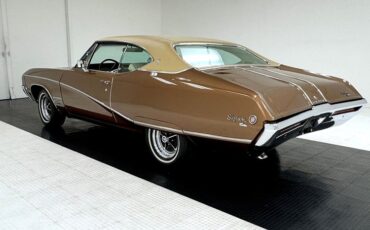 Unknown-Skylark-1968-Burnished-Saddle-Ivory-2