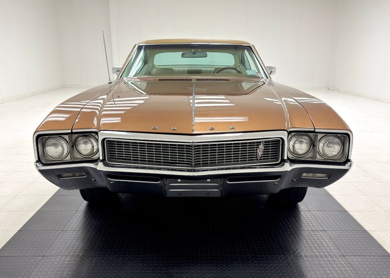 Unknown-Skylark-1968-Burnished-Saddle-Ivory-20
