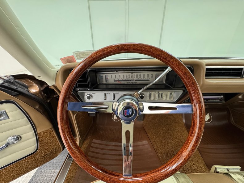 Unknown-Skylark-1968-Burnished-Saddle-Ivory-42