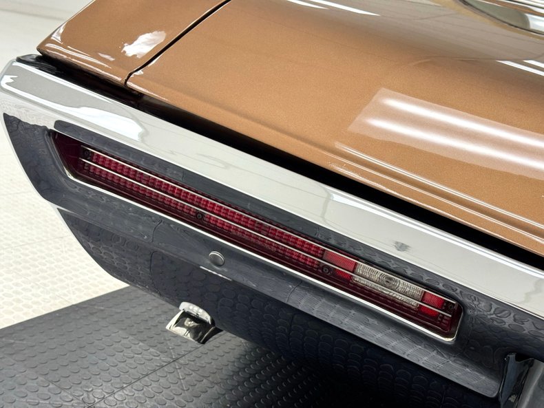 Unknown-Skylark-1968-Burnished-Saddle-Ivory-5