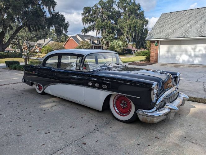 Unknown-Special-1954-Two-Tone-Black-White-3