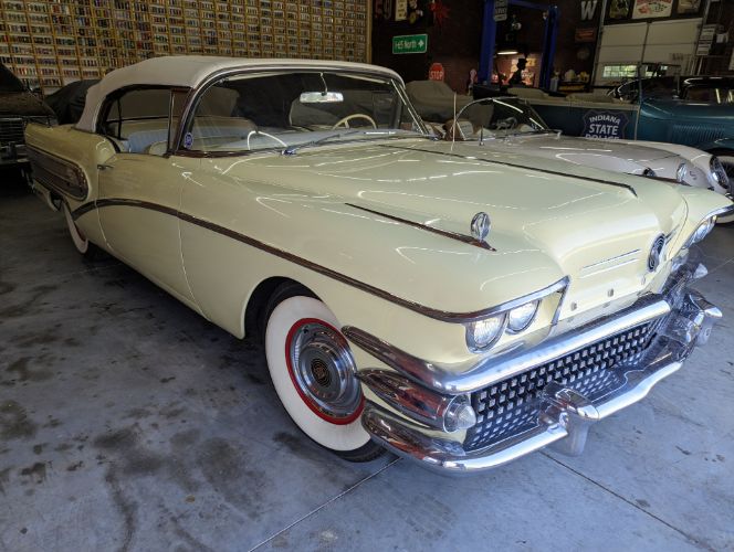 Unknown-Special-1958-YellowWhite-Vinyl-t-YellowWhite-35