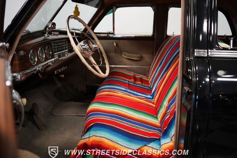 Unknown-Special-deluxe-1950-Black-Beige-14