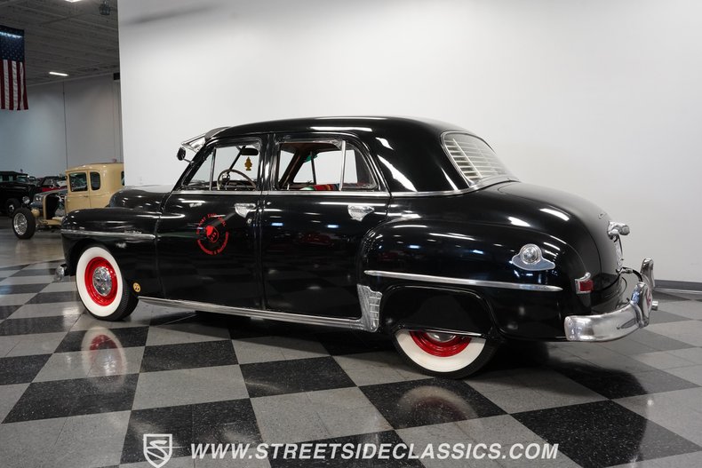 Unknown-Special-deluxe-1950-Black-Beige-18