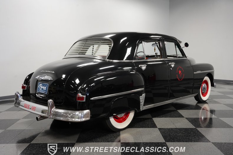 Unknown-Special-deluxe-1950-Black-Beige-23