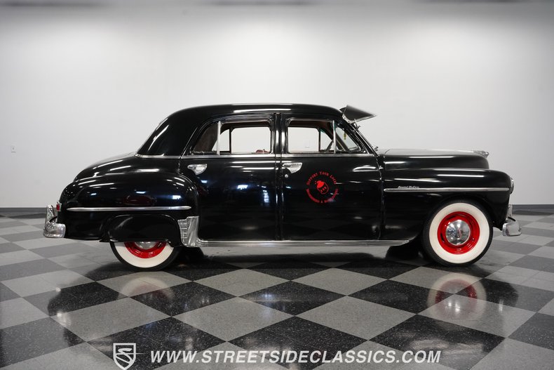 Unknown-Special-deluxe-1950-Black-Beige-25