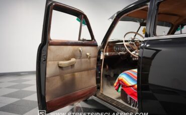 Unknown-Special-deluxe-1950-Black-Beige-40