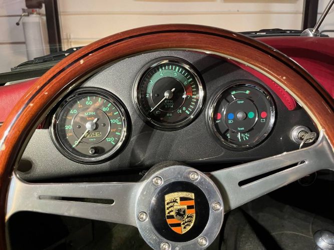 Unknown-Speedster-1965-SilverBlack-Top-16