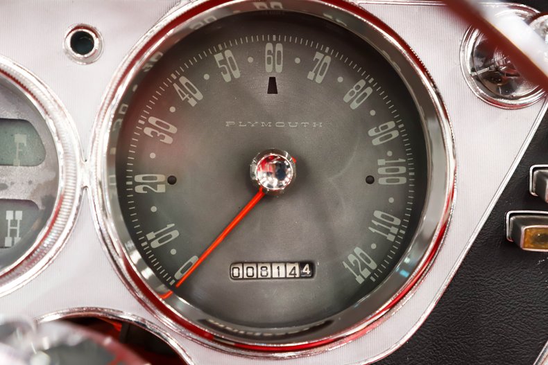 Unknown-Sport-fury-1963-Ermine-White-Red-1