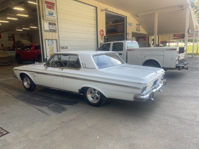 Unknown-Sport-fury-1963-White-Black-20