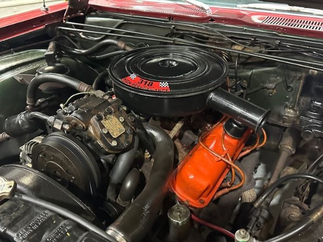 Unknown-Sport-fury-1967-Maroon-6