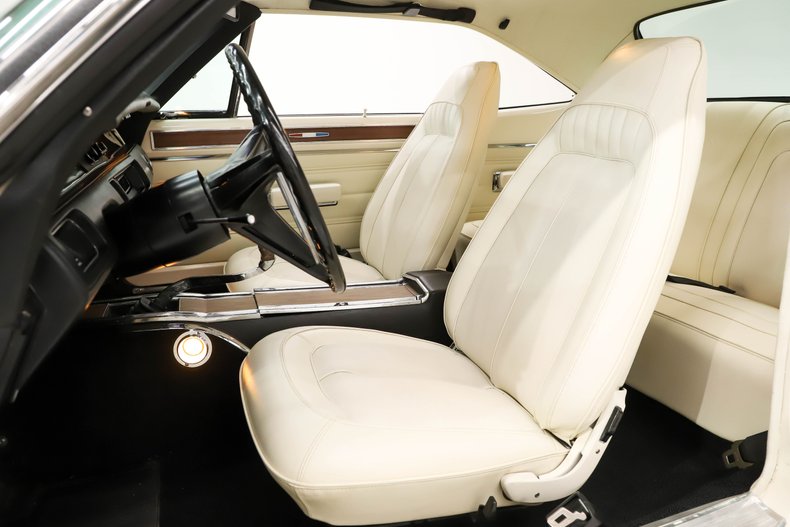 Unknown-Sport-satellite-1970-Alpine-White-White-19