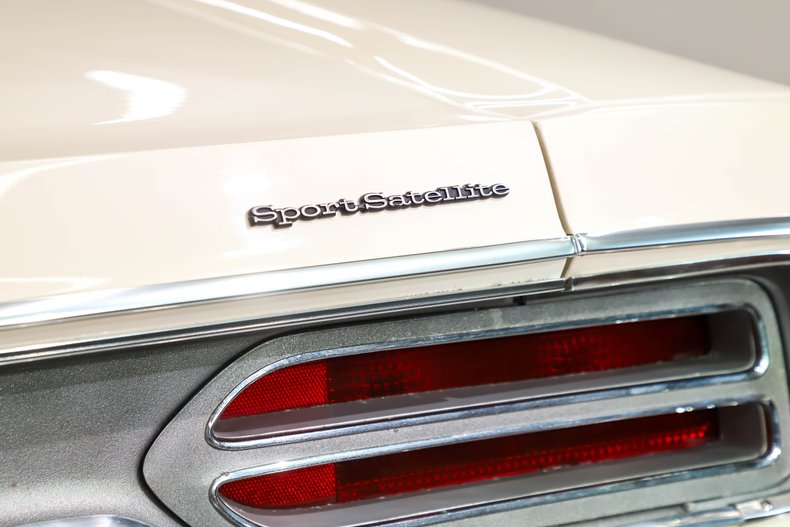 Unknown-Sport-satellite-1970-Alpine-White-White-36