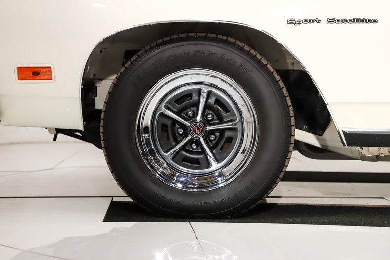 Unknown-Sport-satellite-1970-Alpine-White-White-9