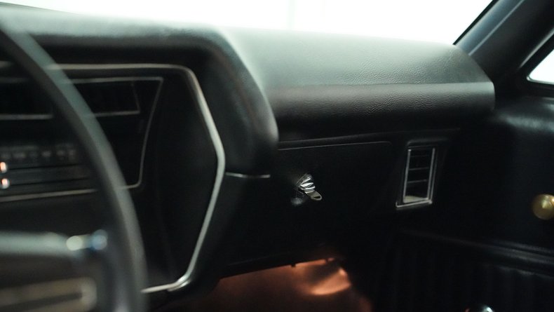 Unknown-Sprint-1972-Blue-Black-37