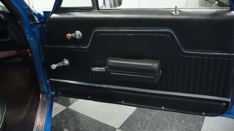 Unknown-Sprint-1972-Blue-Black-44