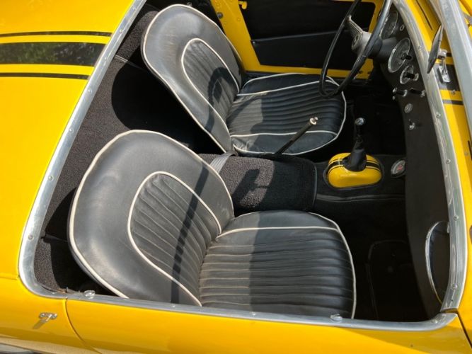 Unknown-Sprite-1959-Yellow-Black-3