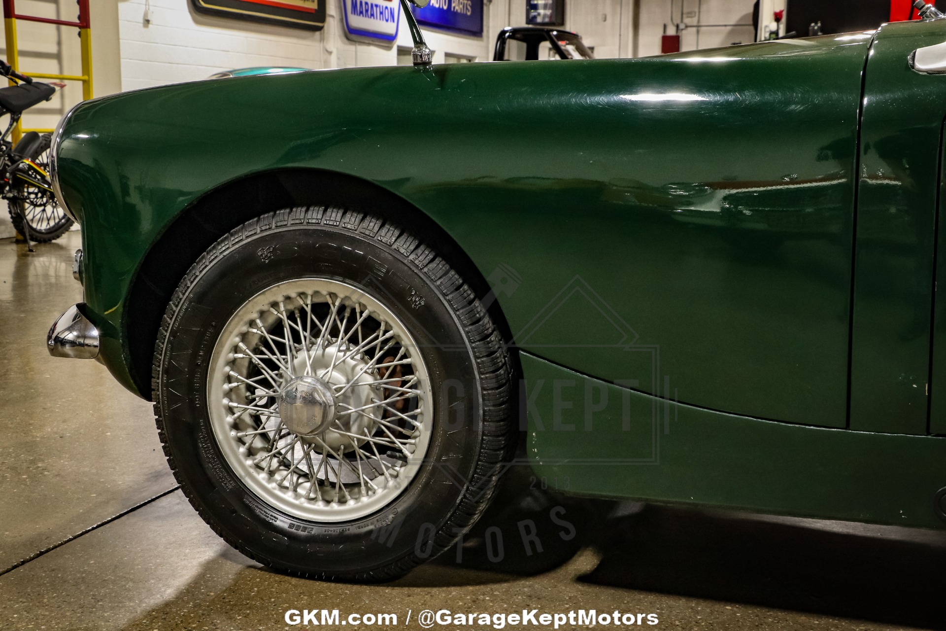 Unknown-Sprite-1967-Green-Black-4