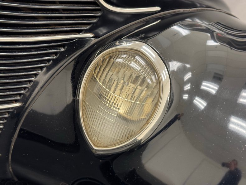 Unknown-Standard-1939-Black-Tan-10