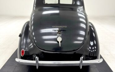 Unknown-Standard-1939-Black-Tan-3