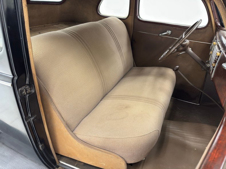 Unknown-Standard-1939-Black-Tan-44