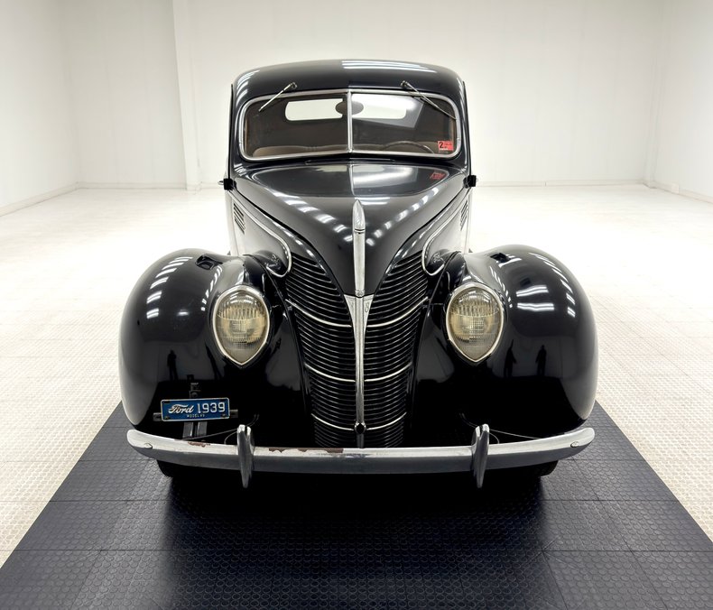 Unknown-Standard-1939-Black-Tan-7
