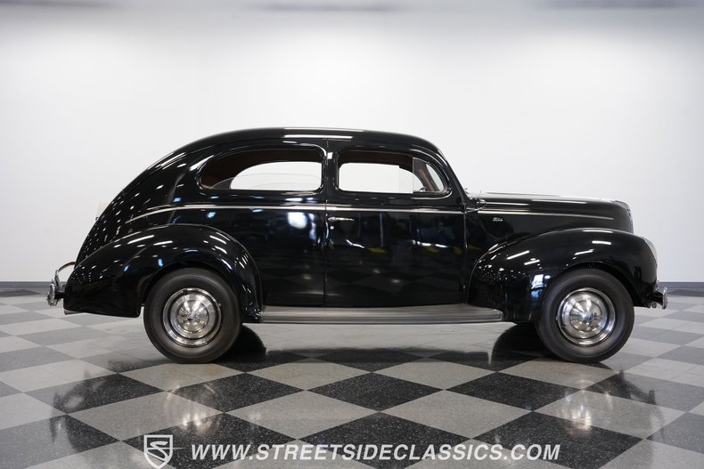 Unknown-Standard-1940-Black-Tan-17